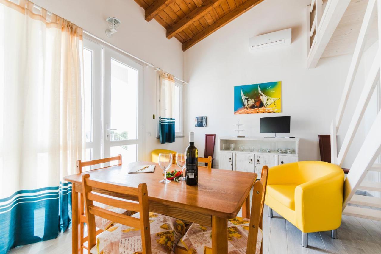 Residence Fior Di Sulcis Calasetta Eksteriør billede