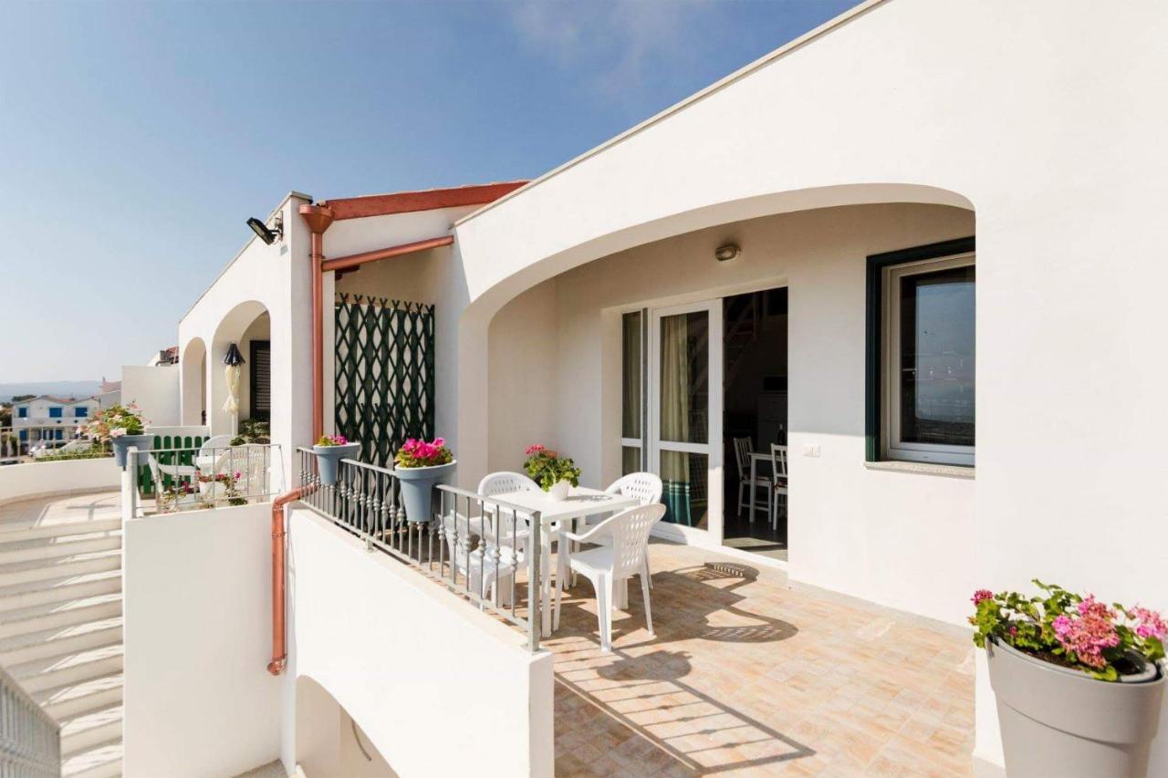 Residence Fior Di Sulcis Calasetta Eksteriør billede